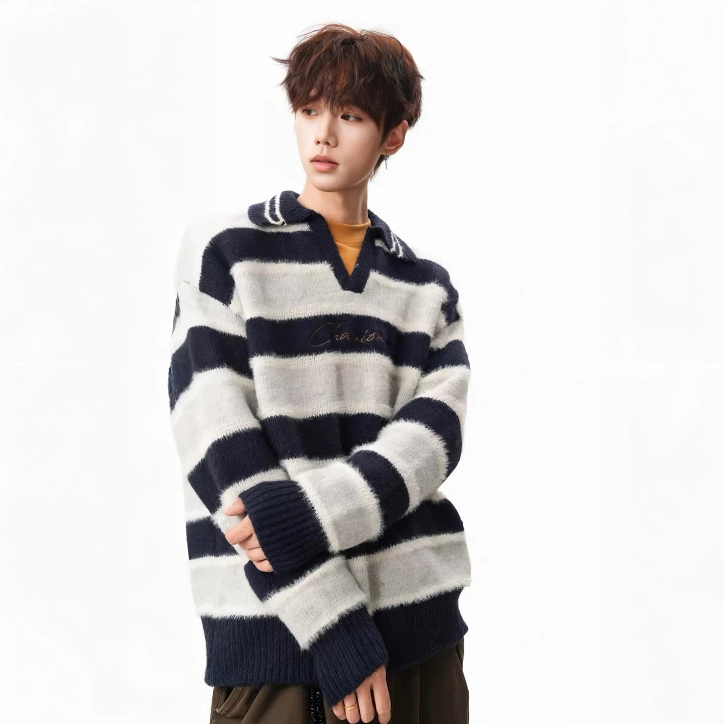 Американский винтажный вязаный свитер с вышивкой и цветными полосками, свободный крой, осенне-зимний, унисекс...
Американский винтажный вязаный свитер с вышивкой и цветными полосками, свободный крой, осенне-зимний, унисекс...