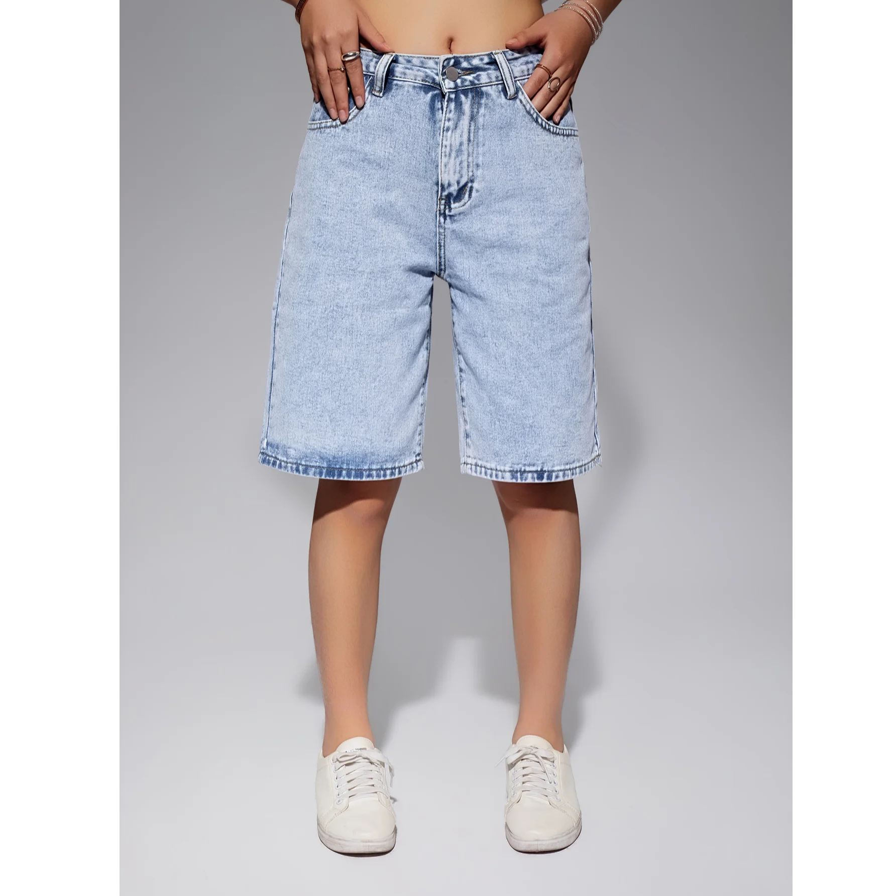 Women's Light Blue Fashionable Casual Loose Fit Jeans Shorts Spring Summer Suitable All-Match Ladies Denim Shorts
Women's Light Blue Fashionable Casual Loose Fit Jeans Shorts Spring Summer Suitable All-Match Ladies Denim Shorts