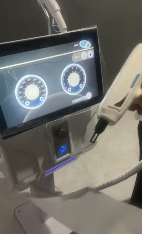 Professional 808nm Diode Laser 755 940 1064 Hair Removal Device 4000W Ice Titanium Skin Rejuvenation Salon Grade
Professional 808nm Diode Laser 755 940 1064 Hair Removal Device 4000W Ice Titanium Skin Rejuvenation Salon Grade