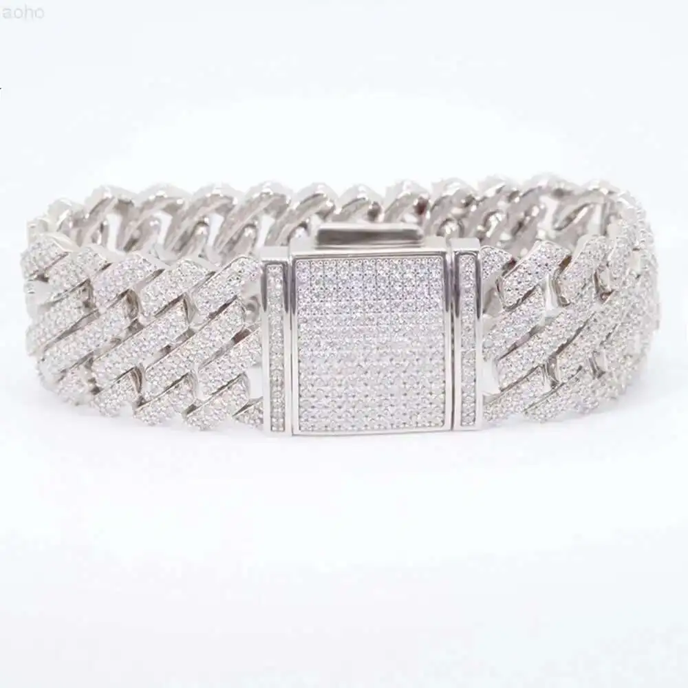 Customized Hip Hop Chain 20mm Width 2rows Cuban Chain S925 Sterling Silver Gold Plated Iced Out Moissanite Mens Link Jewelry
Customized Hip Hop Chain 20mm Width 2rows Cuban Chain S925 Sterling Silver Gold Plated Iced Out Moissanite Mens Link Jewelry