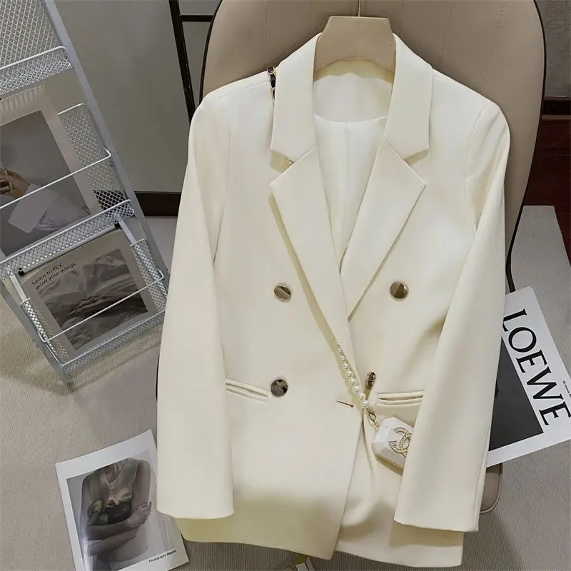 Women's Autumn/winter Vintage Casual Short Blazer Coats Commuting Solid Color Loose Double Breasted Suit Collar Jacket for Woman
Women's Autumn/winter Vintage Casual Short Blazer Coats Commuting Solid Color Loose Double Breasted Suit Collar Jacket for Woman