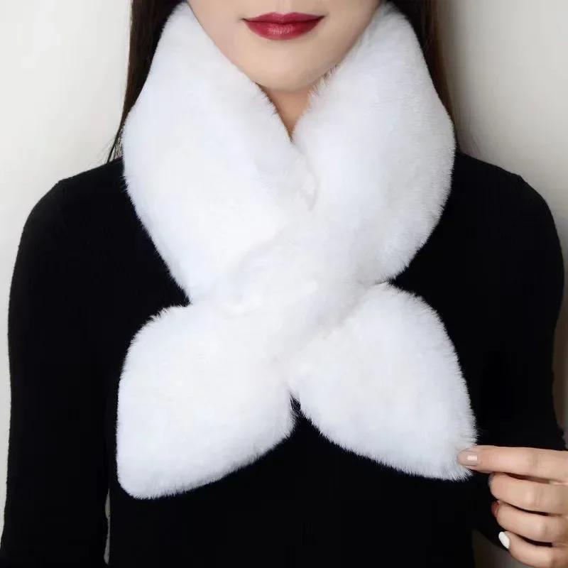 2024 New Faux Fur Japan Style Scarf Woman Winter Wild Fake Collar Cross Warm Imitation Rabbit Scarf Pink Foulard Femme T481
2024 New Faux Fur Japan Style Scarf Woman Winter Wild Fake Collar Cross Warm Imitation Rabbit Scarf Pink Foulard Femme T481