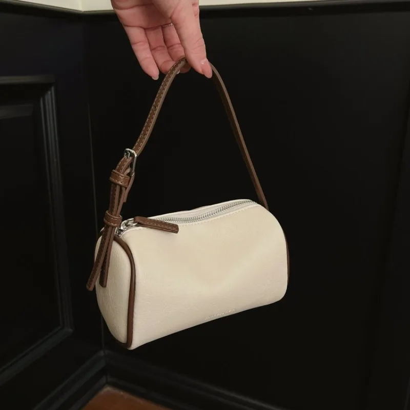 High End Simple Paris Leather Handbag Ladies Classic Elegant Casual Vintage Trendy Daily Tote Bag
High End Simple Paris Leather Handbag Ladies Classic Elegant Casual Vintage Trendy Daily Tote Bag