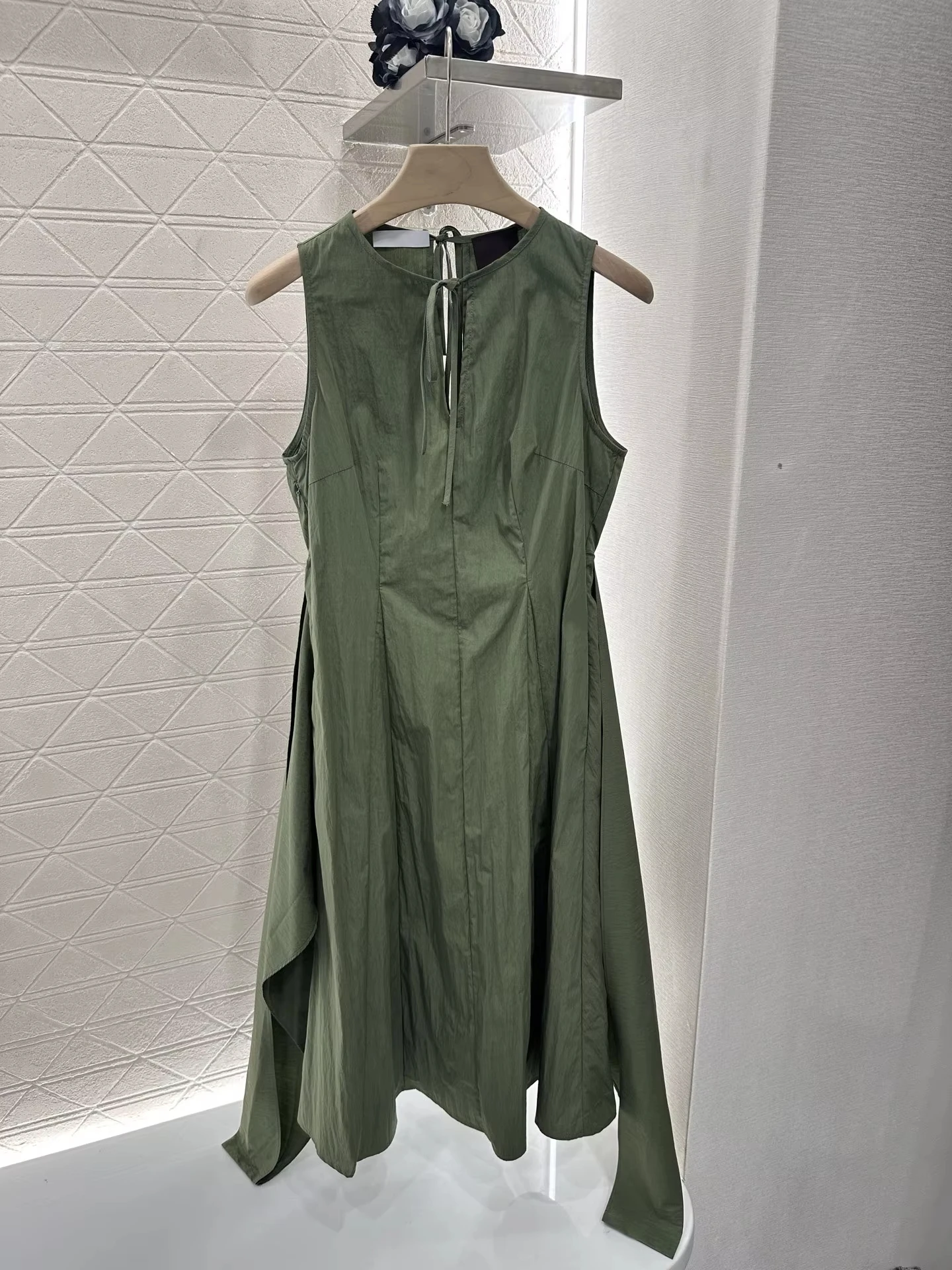 Designer Brand Spring Summer Solid O-neck Cotton Blend Sleeveless Irregular Long Dress Trendy Casual Basics Slim Female Clothes
Designer Brand Spring Summer Solid O-neck Cotton Blend Sleeveless Irregular Long Dress Trendy Casual Basics Slim Female Clothes