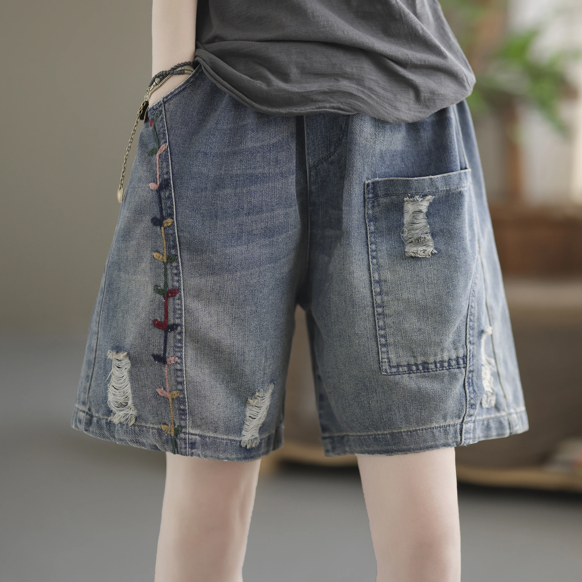 plus Size Women's Casual Jeans High Waist Straight Leg Pants Artistic Commute Style Torn Hole Workwear Summer New Arrival
plus Size Women's Casual Jeans High Waist Straight Leg Pants Artistic Commute Style Torn Hole Workwear Summer New Arrival
