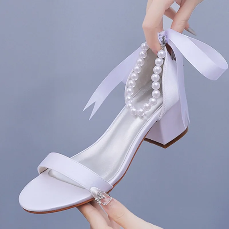 Fashion String Bead Design Women Pumps Sexy Peep Toe 5CM High Heels Square Heel Sandals White Wedding Prom Shoes Sandal Female
Fashion String Bead Design Women Pumps Sexy Peep Toe 5CM High Heels Square Heel Sandals White Wedding Prom Shoes Sandal Female