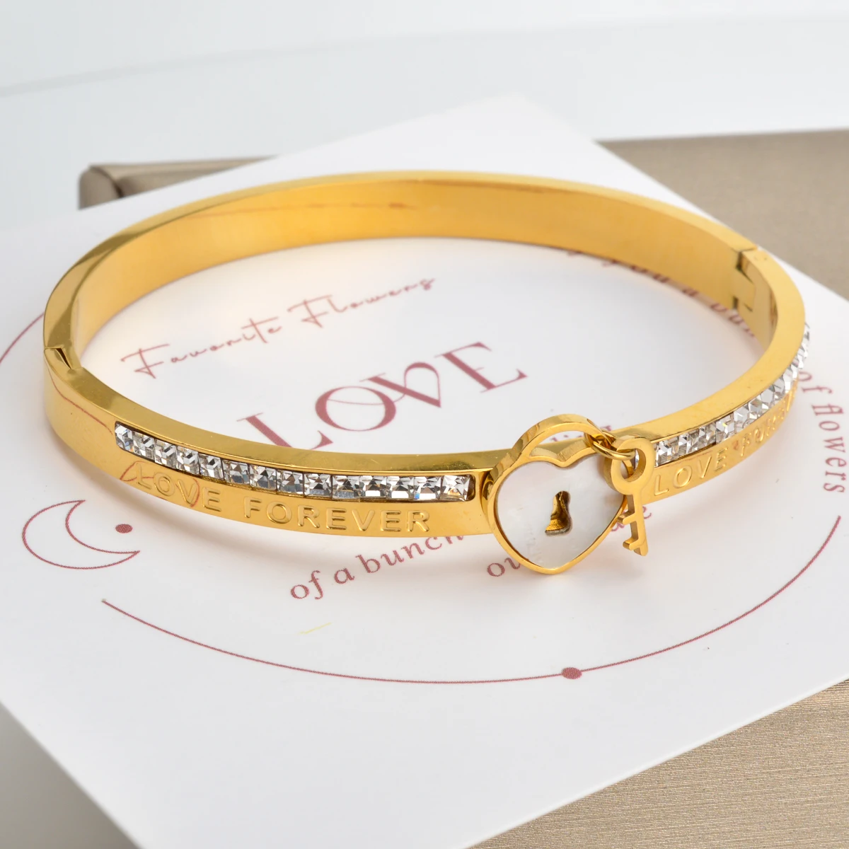 Love Forever Stainless Steel Bracelet Heart-shaped Mini Keychain Pendant Zircon Bangle Fashionable Jewelry Valentine's Day Gifts
Love Forever Stainless Steel Bracelet Heart-shaped Mini Keychain Pendant Zircon Bangle Fashionable Jewelry Valentine's Day Gifts