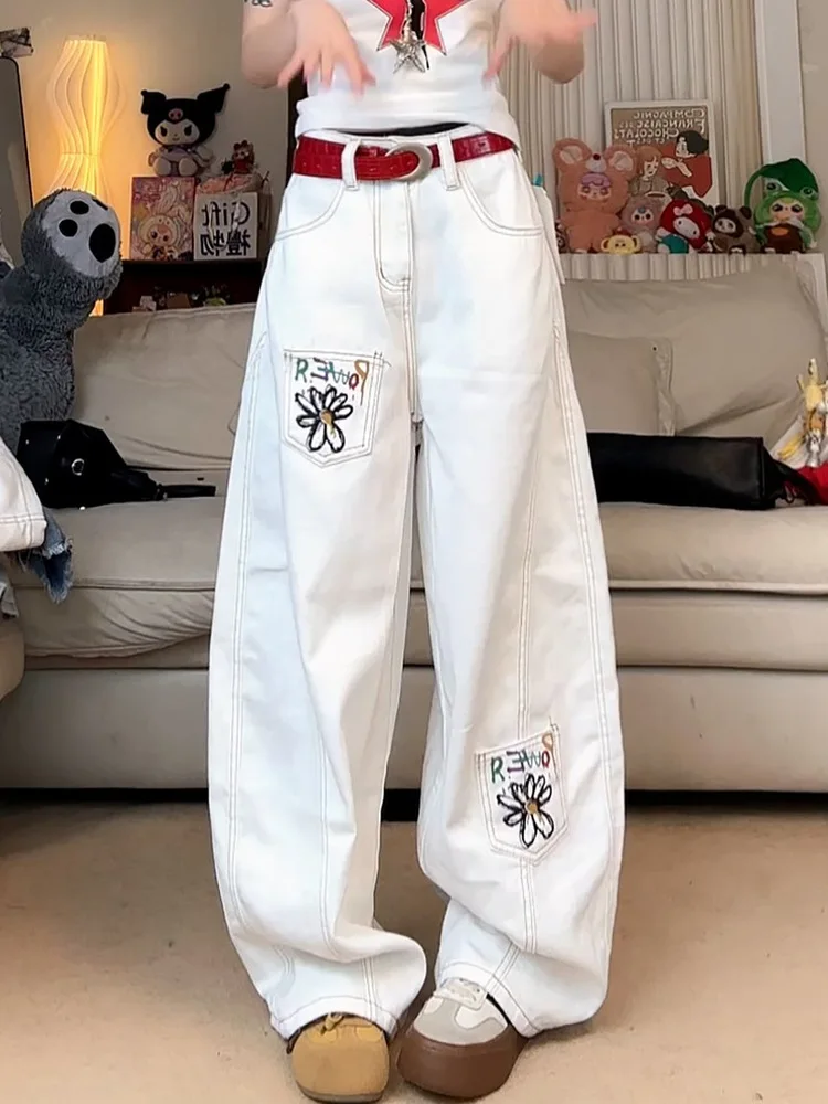 Retro American Vibe Street Style Embroidered White Flower Jeans Loose Straight Leg Wide Leg Pants for Men And Women
Retro American Vibe Street Style Embroidered White Flower Jeans Loose Straight Leg Wide Leg Pants for Men And Women