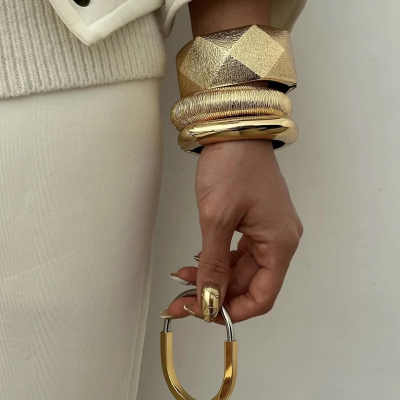 Alloy Bracelet Light Luxury Fashion All-Match Bracelet Retro Baroque Style Open-Enved Bracelet Female Wholesale
Alloy Bracelet Light Luxury Fashion All-Match Bracelet Retro Baroque Style Open-Enved Bracelet Female Wholesale
