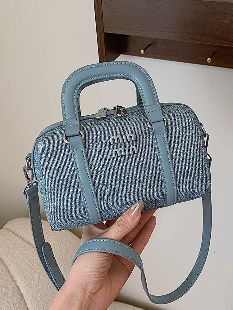 This year's popular denim pillow bag small bag ladies 2025 luxury designer new fashion all-match underarm bag messenger bag
This year's popular denim pillow bag small bag ladies 2025 luxury designer new fashion all-match underarm bag messenger bag