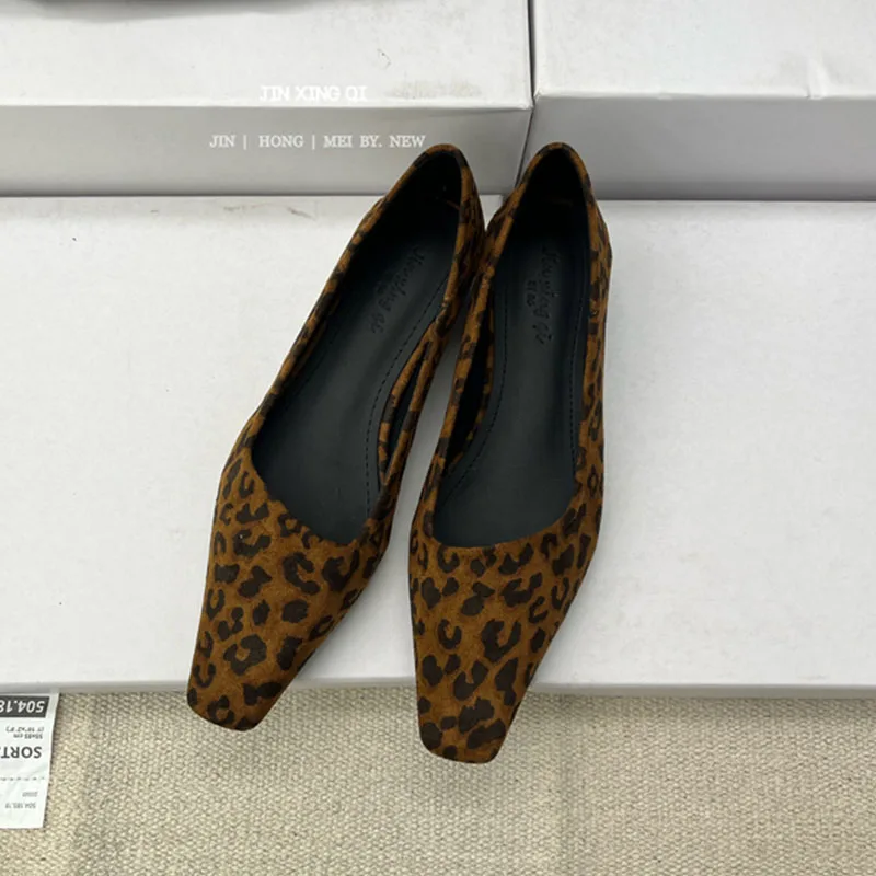 Spring New Brand Women Square Low Heel Pumps Shoes Fashion Shallow Slip On Ladies Boat Shoes Outdoor Dress Single Shoe New Woman
Spring New Brand Women Square Low Heel Pumps Shoes Fashion Shallow Slip On Ladies Boat Shoes Outdoor Dress Single Shoe New Woman