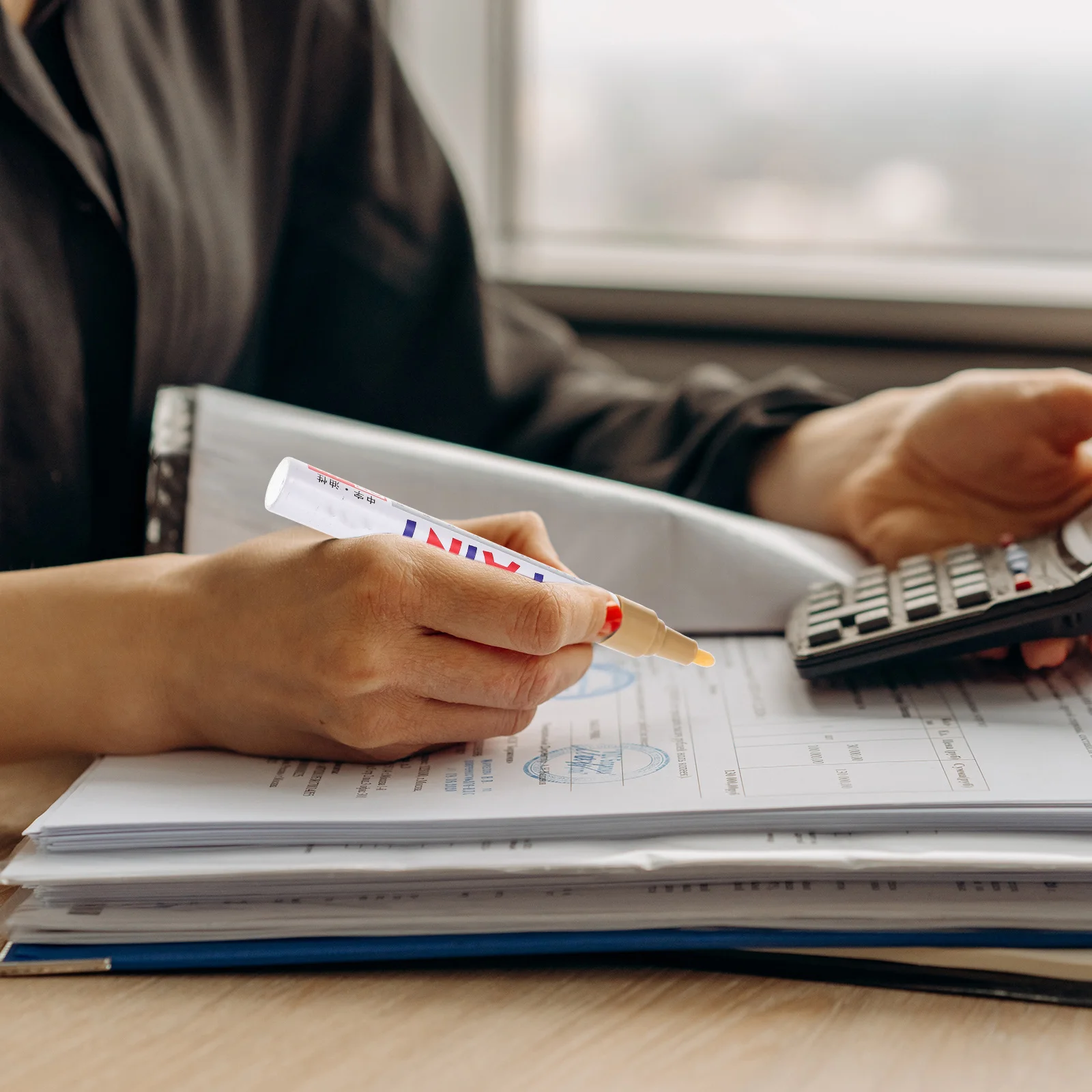 5Pcs Portable Paint Pens Smooth Quick Painting Markers Easy Use Scratch Repair Car Touch Up Gold Paint Pen
5Pcs Portable Paint Pens Smooth Quick Painting Markers Easy Use Scratch Repair Car Touch Up Gold Paint Pen