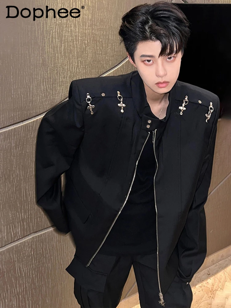 2025 New Fashion Trend High-End Short Jacket Design American High Street Loose Casual Stand Collar Zipper Jacket for Men
2025 New Fashion Trend High-End Short Jacket Design American High Street Loose Casual Stand Collar Zipper Jacket for Men