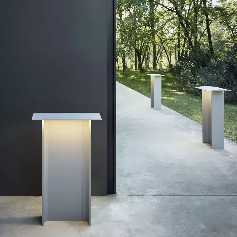 Solar courtyard lights, villa lawn lights, outdoor waterproof garden arrangements, lawn lights, floor lamps, and garden landscap
Solar courtyard lights, villa lawn lights, outdoor waterproof garden arrangements, lawn lights, floor lamps, and garden landscap
