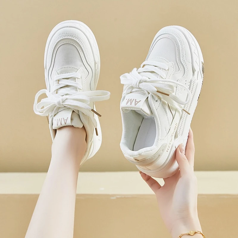 Spring new women's thick soled high rise front lace up sports casual shoes simple comfortable versatile women's shoes
Spring new women's thick soled high rise front lace up sports casual shoes simple comfortable versatile women's shoes