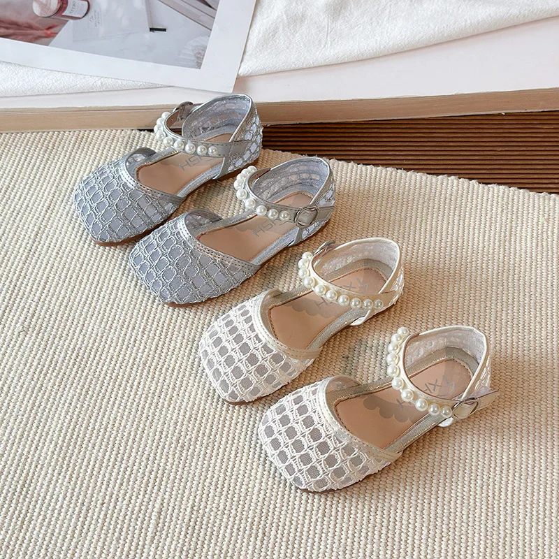 Girls Princess Net Shoes Spring Summer Baby Soft Sole Pearl Breathable Sandals Baby Fashion Dance Shoes
Girls Princess Net Shoes Spring Summer Baby Soft Sole Pearl Breathable Sandals Baby Fashion Dance Shoes