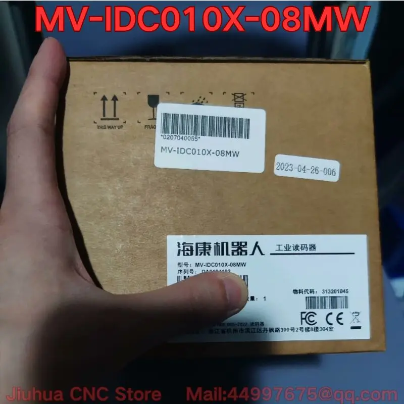 Совершенно новый считыватель промышленных кодов MV-IDC010X-08MW. 
Совершенно новый считыватель промышленных кодов MV-IDC010X-08MW.