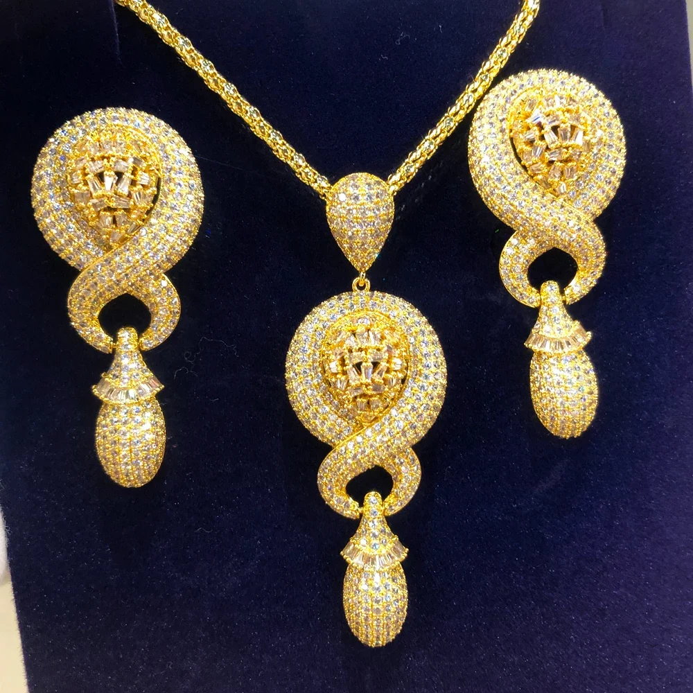Kellybola Romantic 2PCS Tricolor Necklace Earring Jewelry Set For Women Wedding Party Full Zircon Dubai Bridal jewelry Set New
Kellybola Romantic 2PCS Tricolor Necklace Earring Jewelry Set For Women Wedding Party Full Zircon Dubai Bridal jewelry Set New
