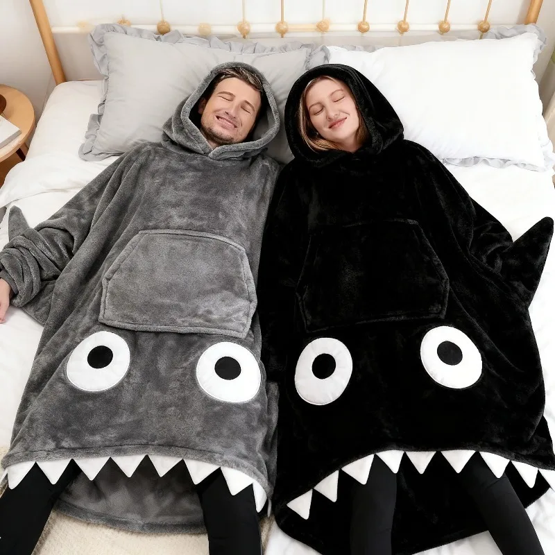 Thickened Shark Hooded Sleepwear Flannel Coat WarmPolyester Home Leisure Outwear for CouplesWinterComfort Blanket-style Pajamas
Thickened Shark Hooded Sleepwear Flannel Coat WarmPolyester Home Leisure Outwear for CouplesWinterComfort Blanket-style Pajamas