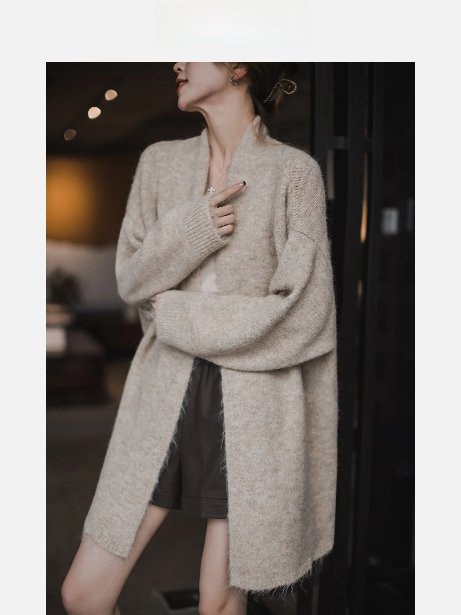 Новый осенний женский вязаный открытый кардиган, свободный крой, свитер с заниженными плечами, цвет фундука, модный халат, топ
Новый осенний женский вязаный открытый кардиган, свободный крой, свитер с заниженными плечами, цвет фундука, модный халат, топ