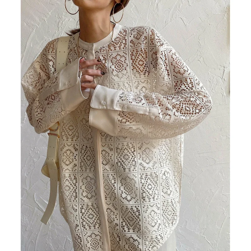 2025 Autumn Lace Crochet Cardigan Women Openwork Knit Top Casual Jacket Coat Outerwear Trendy Fashion Daily Wear Street Style
2025 Autumn Lace Crochet Cardigan Women Openwork Knit Top Casual Jacket Coat Outerwear Trendy Fashion Daily Wear Street Style