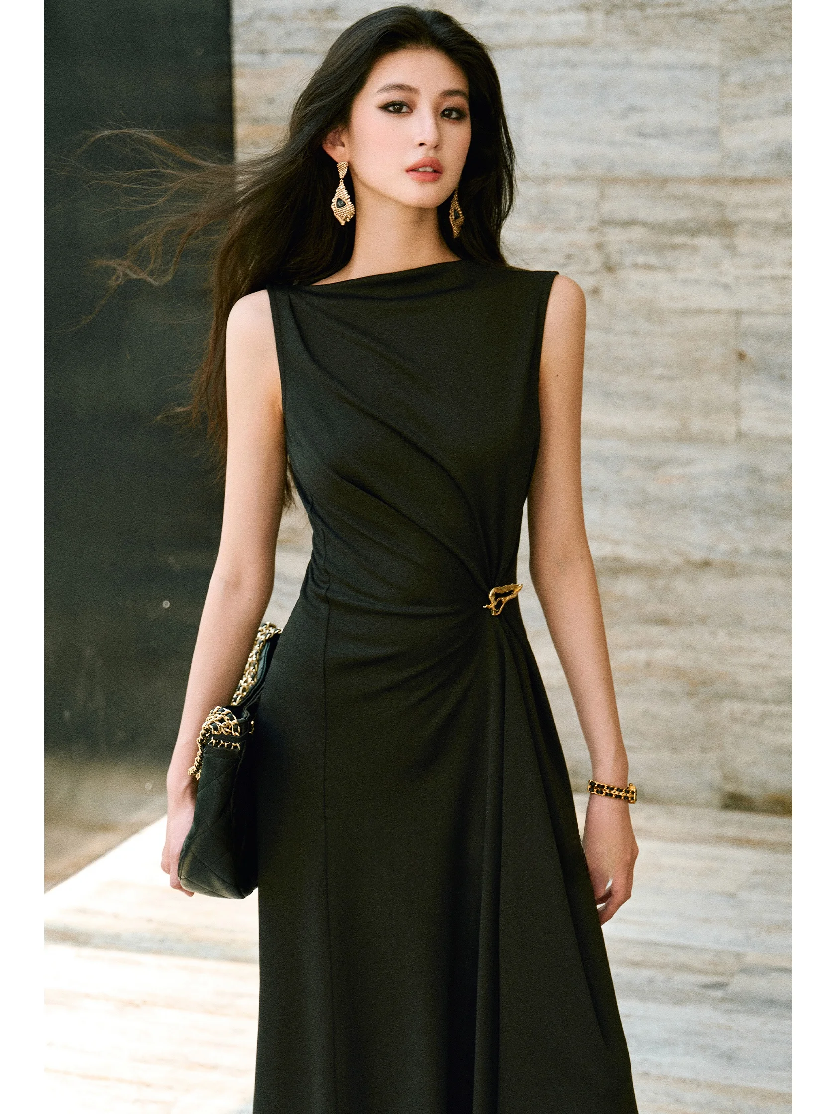 Shangxiao Gold Sparkle Roman Knitted Dress High Waist A-Line Skirt Sleeveless round Neck Daily Wear Summer Season
Shangxiao Gold Sparkle Roman Knitted Dress High Waist A-Line Skirt Sleeveless round Neck Daily Wear Summer Season