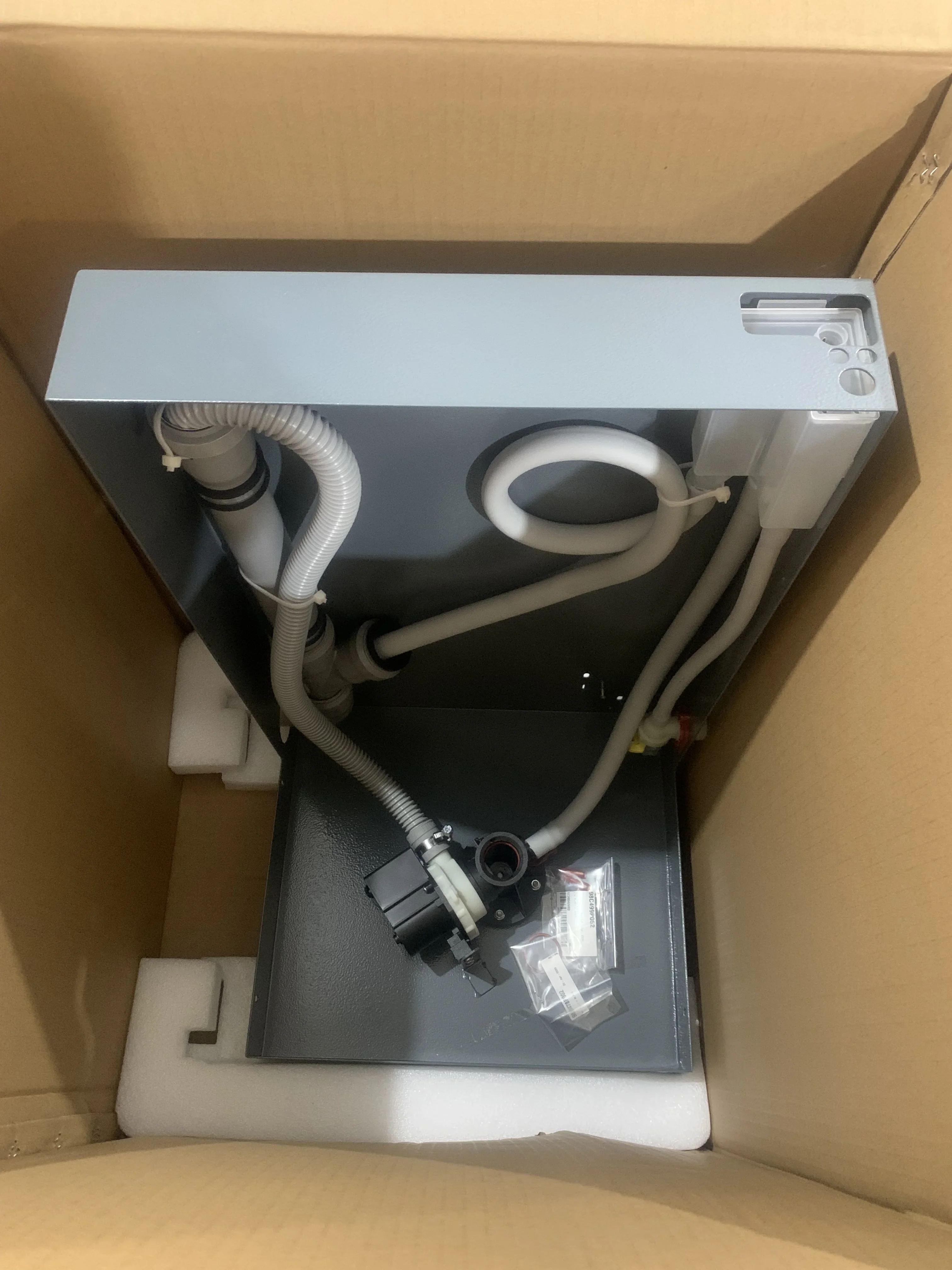 Базовый увлажнитель воздуха Italian Carle 2025 KUE0400000 25-45 кг, специальный, оригинальный и подлинный
Базовый увлажнитель воздуха Italian Carle 2025 KUE0400000 25-45 кг, специальный, оригинальный и подлинный