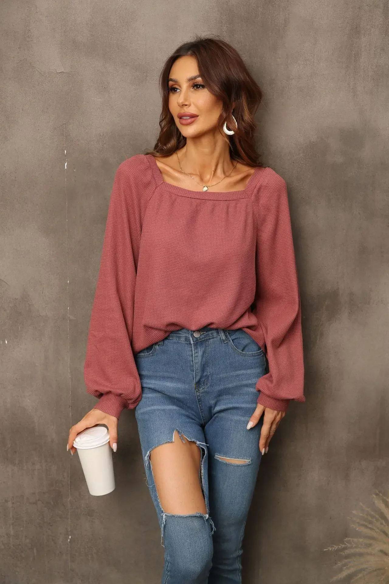 Women's Top 2023 Shirt New Solid Color Square Neck Loose Versatile Underlay Casual Homewear
Women's Top 2023 Shirt New Solid Color Square Neck Loose Versatile Underlay Casual Homewear