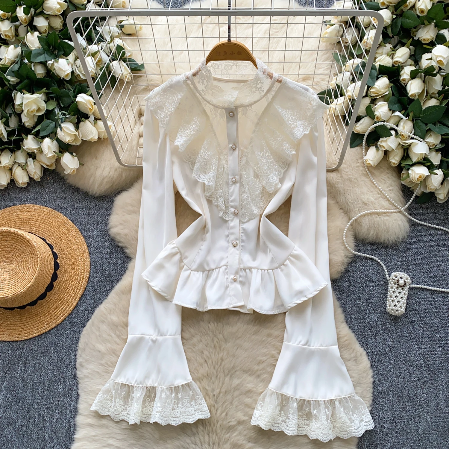 Vintage Single Breasted lace long sleeve Blouse Elegant Korean Fashion Top autumn Shirt women clothing
Vintage Single Breasted lace long sleeve Blouse Elegant Korean Fashion Top autumn Shirt women clothing