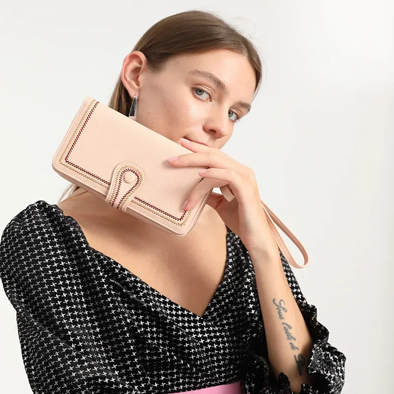 Women's Leather Wallet Large Capacity Zipper Purse Multifunctional Phone Bag Card Case Long Wallet Retro Clutch Bag for Female
Women's Leather Wallet Large Capacity Zipper Purse Multifunctional Phone Bag Card Case Long Wallet Retro Clutch Bag for Female