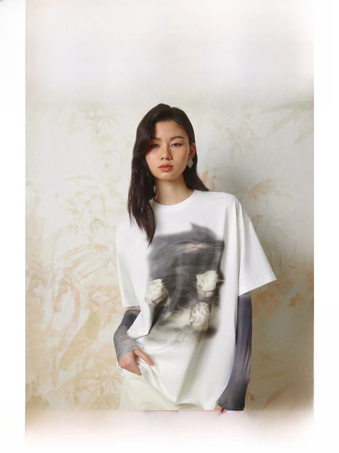 Футболка с художественным принтом, повседневная, свободного кроя, женская, из хлопка, весна 2025, новинка
Футболка с художественным принтом, повседневная, свободного кроя, женская, из хлопка, весна 2025, новинка