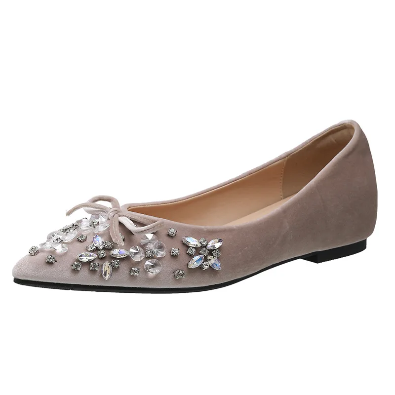 Женские туфли на плоской подошве с острым носком, новинка 2025, роскошные осенне-зимние туфли на плоской подошве с бантом и стразами, увеличивающие рост
Женские туфли на плоской подошве с острым носком, новинка 2025, роскошные осенне-зимние туфли на плоской подошве с бантом и стразами, увеличивающие рост