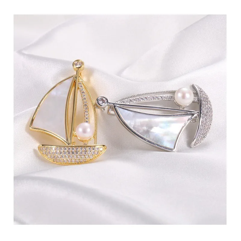 Accessories Smooth Sailing Boat Brooch Shell Slightly Inlaid Zircon Temperament Pin Freshwater Real Pearl Corsage
Accessories Smooth Sailing Boat Brooch Shell Slightly Inlaid Zircon Temperament Pin Freshwater Real Pearl Corsage