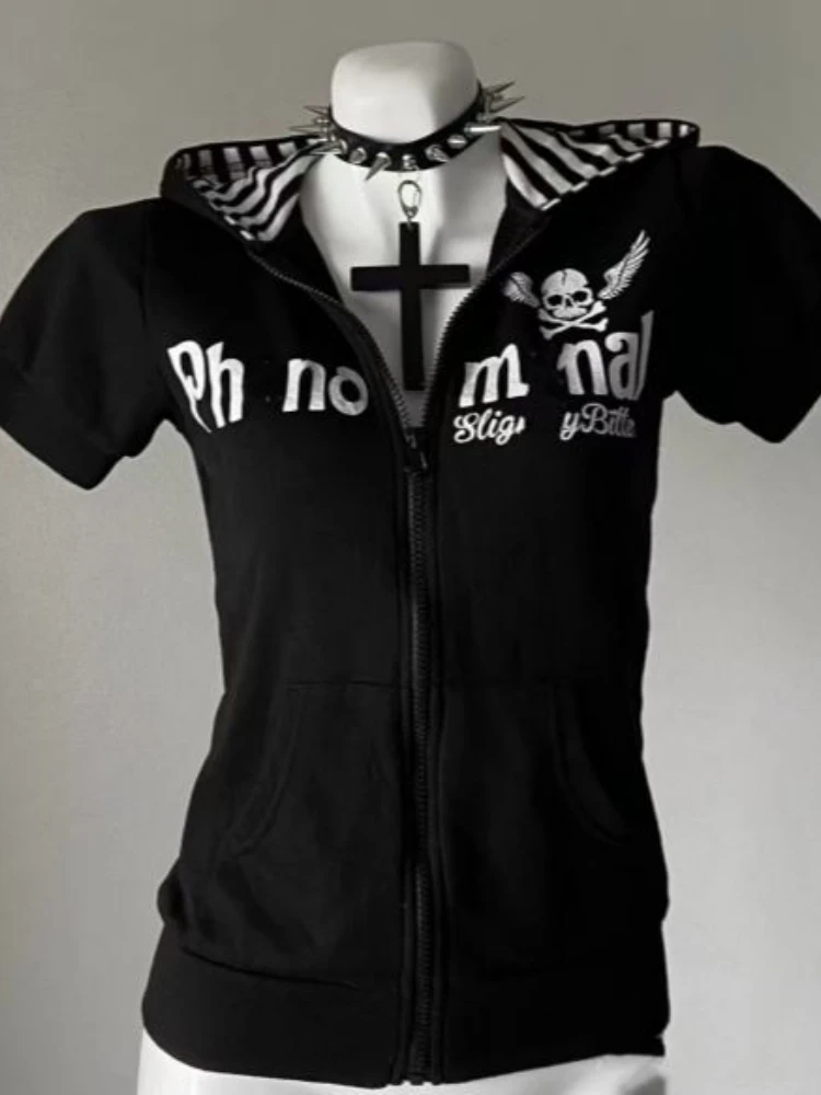 Y2K Subculture Skull Print Zip Cardigan Short Sleeve Women Japan Slim Fit Striped Hoodie Casual Tops Fashion Streetwear Clothes
Y2K Subculture Skull Print Zip Cardigan Short Sleeve Women Japan Slim Fit Striped Hoodie Casual Tops Fashion Streetwear Clothes
