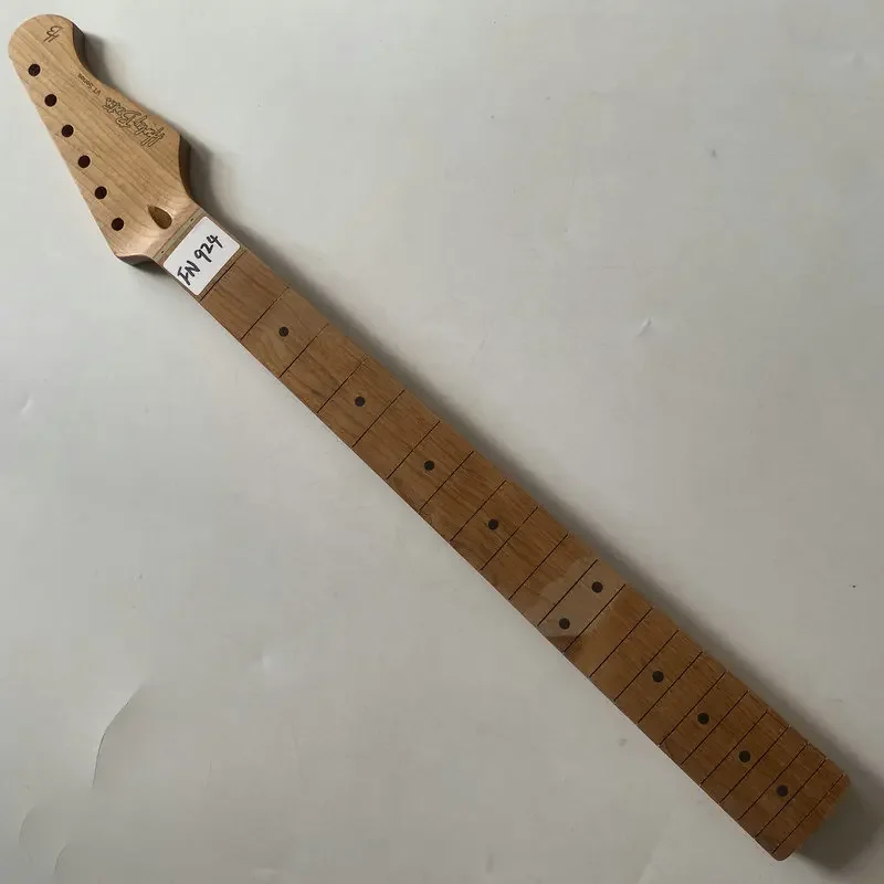 FN924 Electric Guitar Neck Roasted Maple Wood 22 Frets Semi Finishing for ST Guitar Replace DIY Parts with Damages No Frets
FN924 Electric Guitar Neck Roasted Maple Wood 22 Frets Semi Finishing for ST Guitar Replace DIY Parts with Damages No Frets