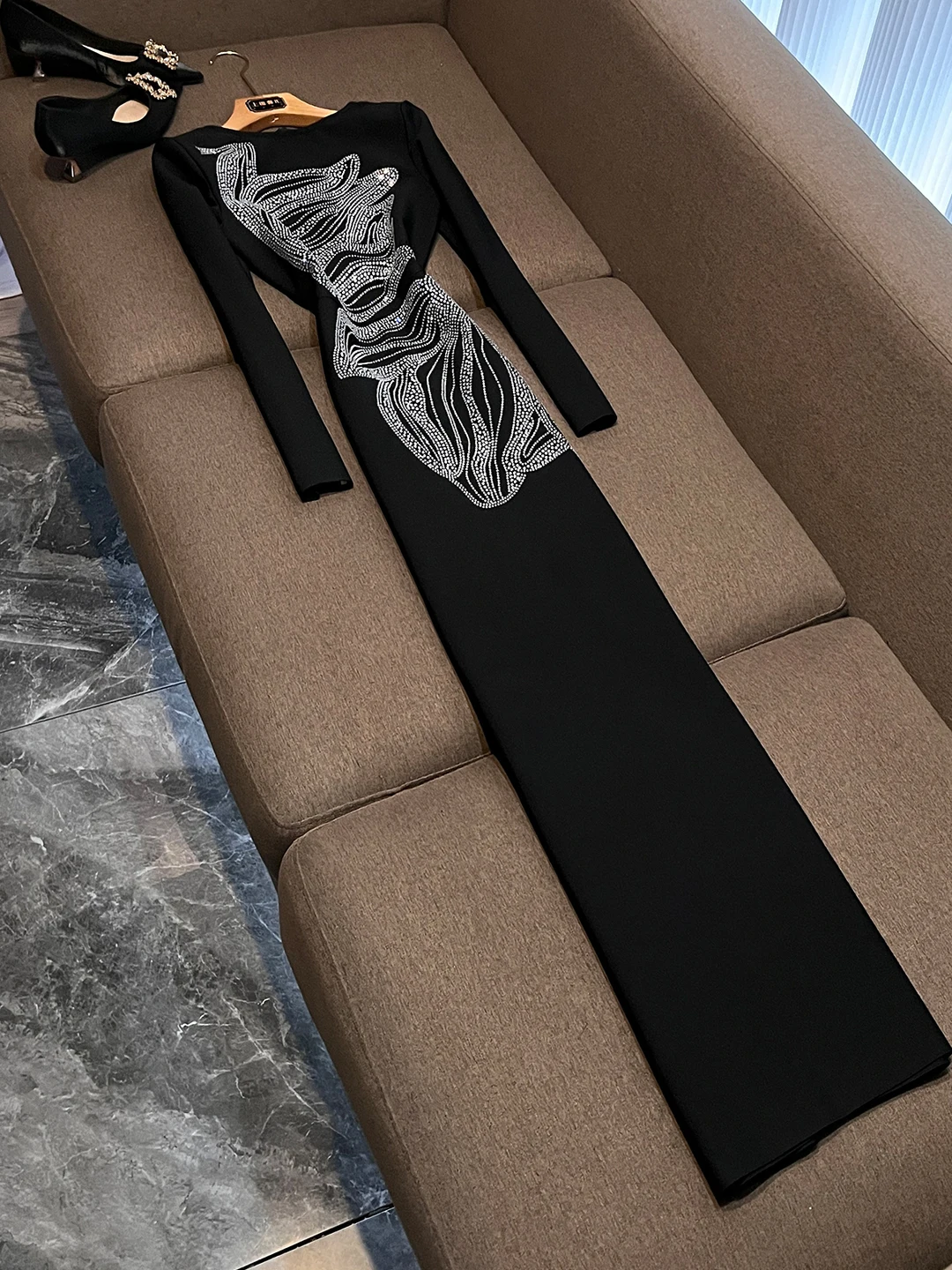 Ele Long Sve Belted Dr with Rhinestones Spring 2026 Women's Faion Straight Cut Gown for Wedding Date Par Ball
Ele Long Sve Belted Dr with Rhinestones Spring 2026 Women's Faion Straight Cut Gown for Wedding Date Par Ball