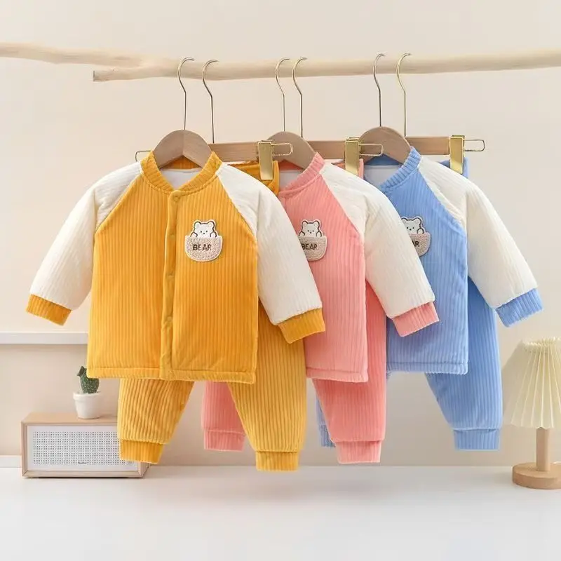 Newborn separate set winter hamster new male and female baby cotton warm and thick baby autumn and winter cashmere
Newborn separate set winter hamster new male and female baby cotton warm and thick baby autumn and winter cashmere