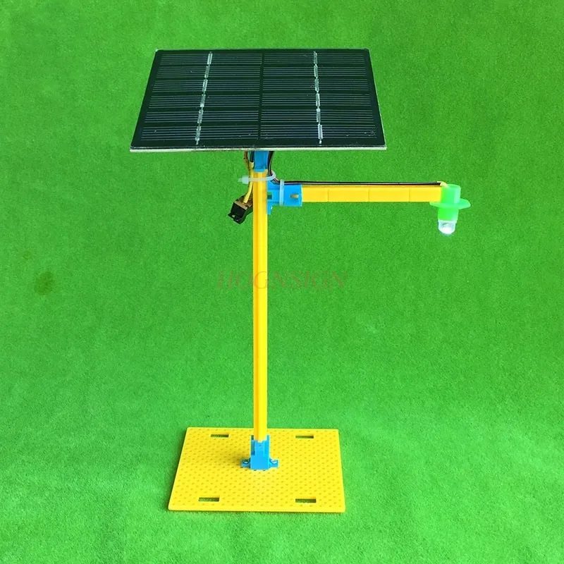 Solar street light model Environmentally friendly small table lamp LED light Technology small work small invention Training
Solar street light model Environmentally friendly small table lamp LED light Technology small work small invention Training