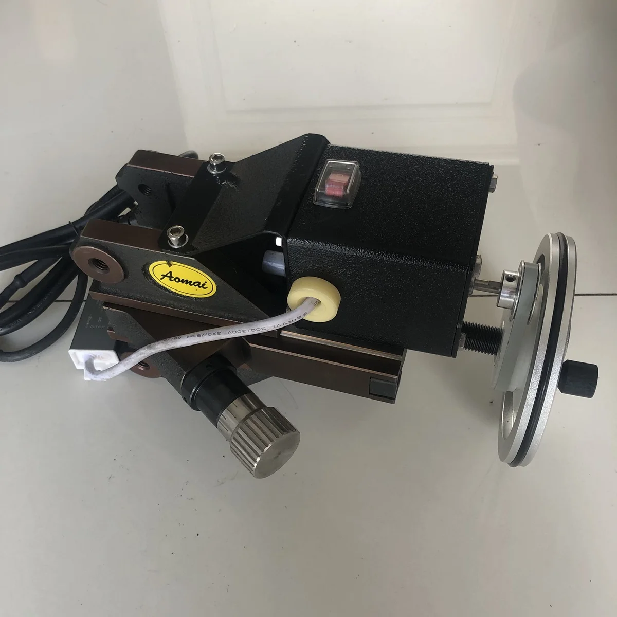 AM8700 BL618 Outil de coupe frein voiture disque tour frein à disque выпрямительные аксессуары в комплекте подходят для ухода за дисплеем
AM8700 BL618 Outil de coupe frein voiture disque tour frein à disque выпрямительные аксессуары в комплекте подходят для ухода за дисплеем