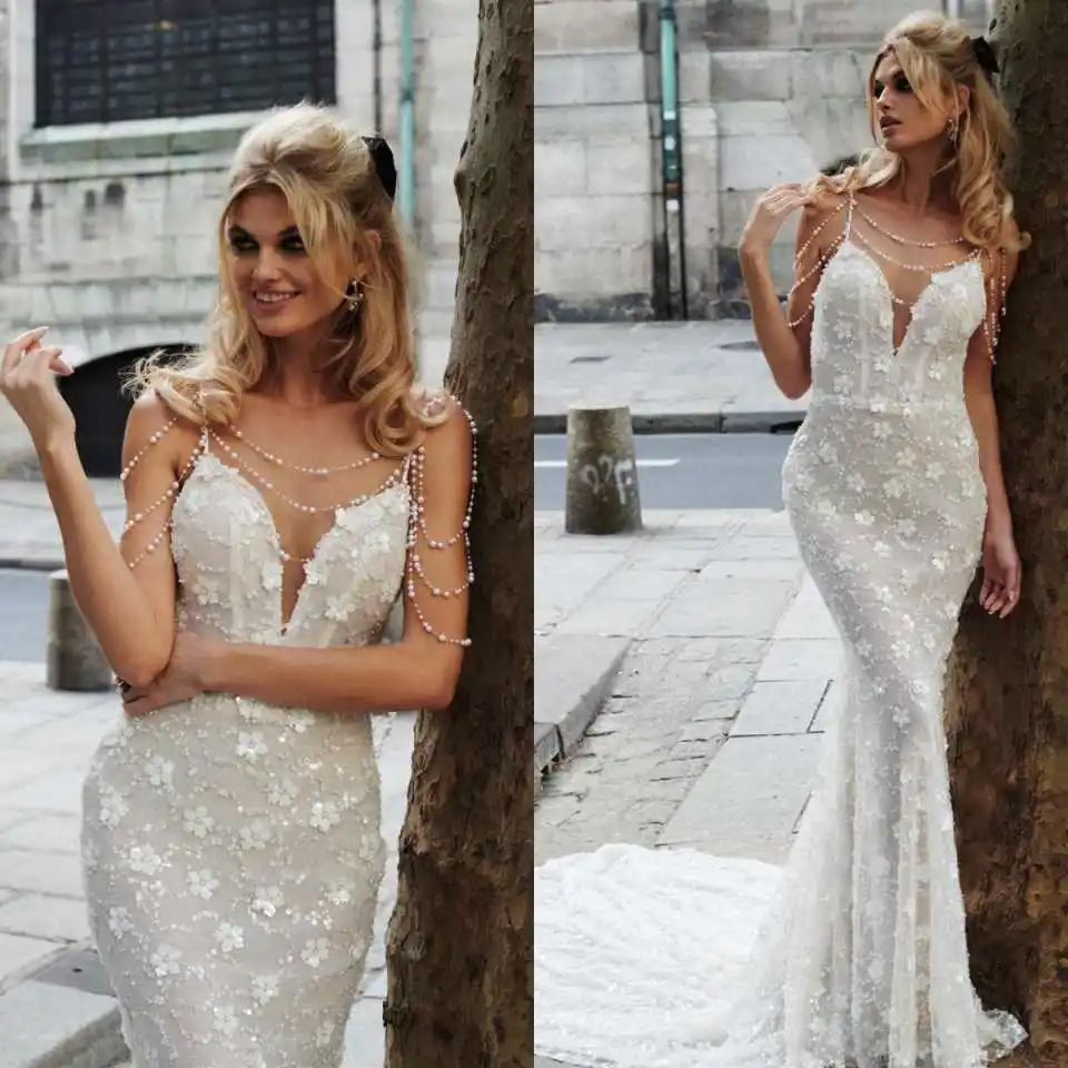 Chic Wedding Gown Deep V Neckline Sheer Pearls Chain Draping 3D Floral Appliques Wedding Dresses Formal Prom Party
Chic Wedding Gown Deep V Neckline Sheer Pearls Chain Draping 3D Floral Appliques Wedding Dresses Formal Prom Party
