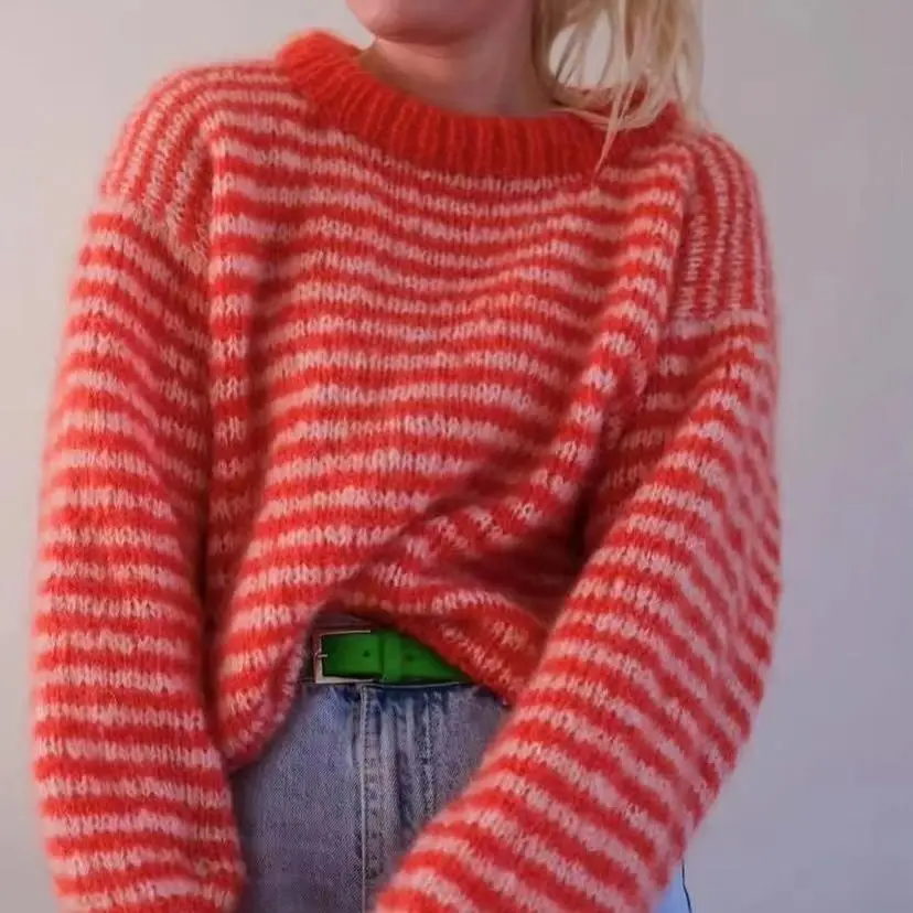 Long sleeved striped round neck loose lazy pullover knitted sweater comfortable soft mohair handmade sweater spring new style
Long sleeved striped round neck loose lazy pullover knitted sweater comfortable soft mohair handmade sweater spring new style