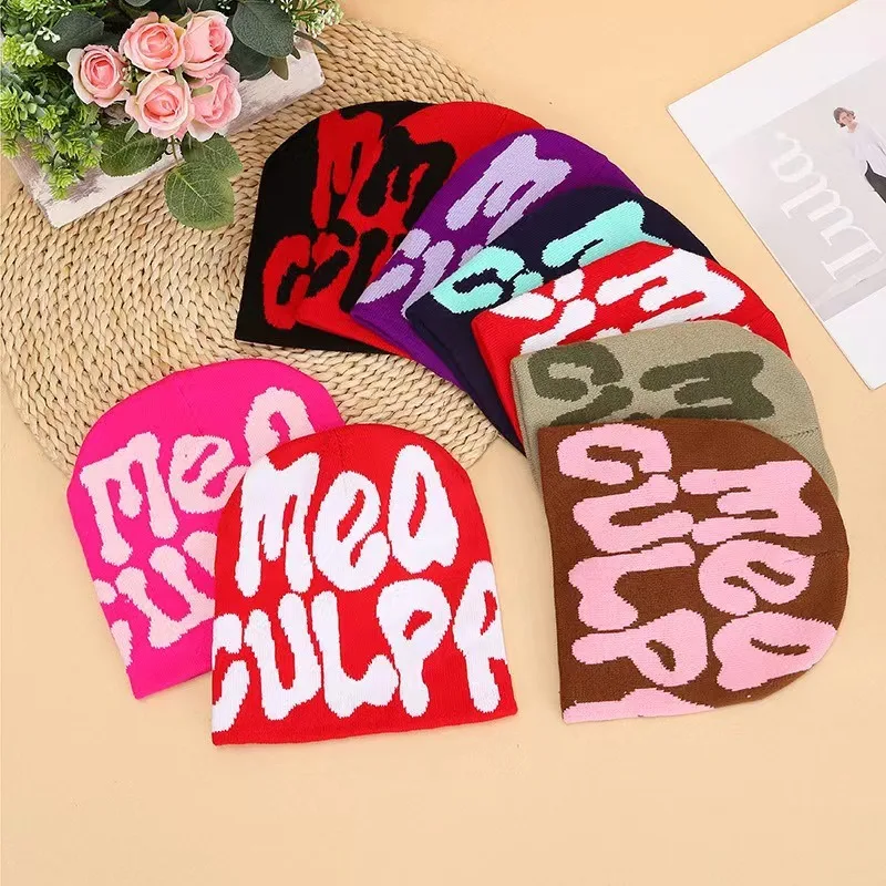 Однотонная вязаная шапка с буквами, зимняя шапка, подходит как для мужчин и женщин, как ежедневная теплая шапка для улицы.
Однотонная вязаная шапка с буквами, зимняя шапка, подходит как для мужчин и женщин, как ежедневная теплая шапка для улицы.