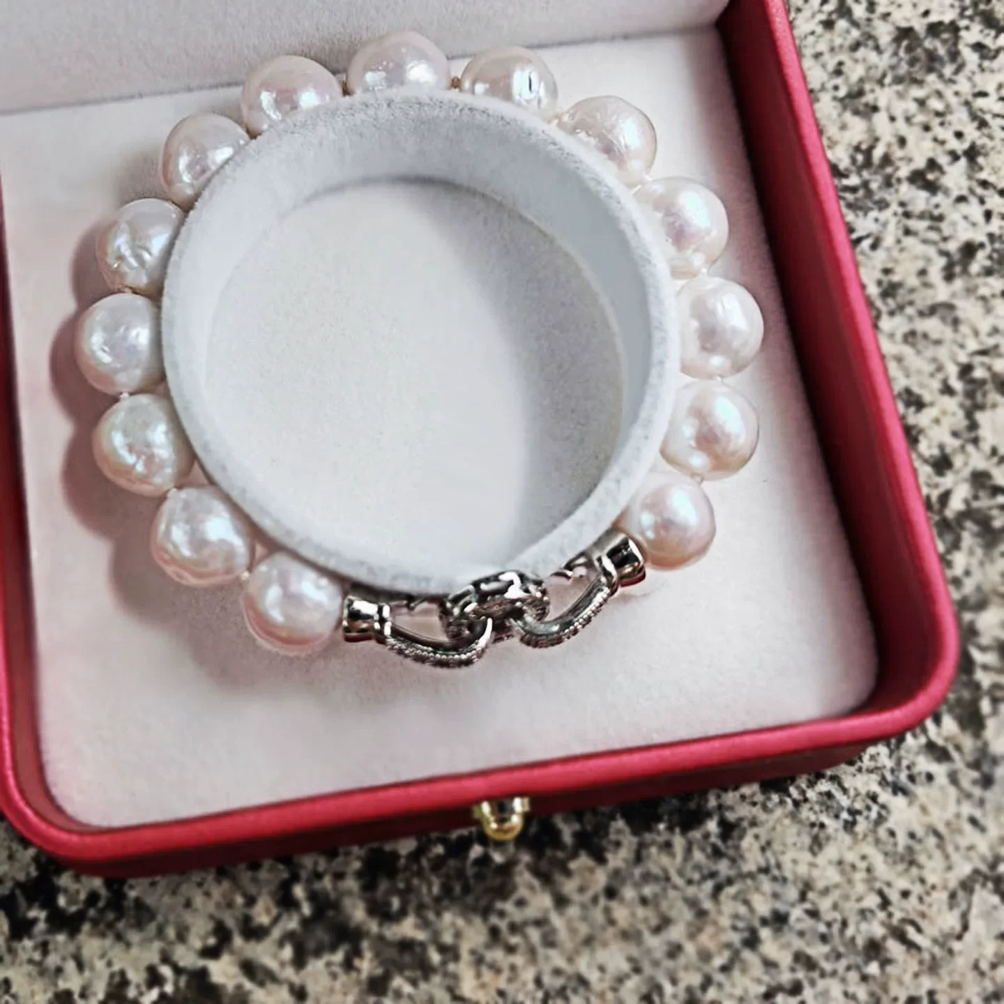 Natural Pearl AAA10-11mm South Sea Baroque Irregular Pearl Bracelet 18cm - Supports Customized Sizes
Natural Pearl AAA10-11mm South Sea Baroque Irregular Pearl Bracelet 18cm - Supports Customized Sizes