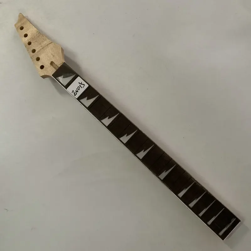 EN015 Custom Order OEM Electric Guitar 24 Frets Tremolo Guitar Neck Unfinished No Frets NO Paints with Damages for DIY
EN015 Custom Order OEM Electric Guitar 24 Frets Tremolo Guitar Neck Unfinished No Frets NO Paints with Damages for DIY