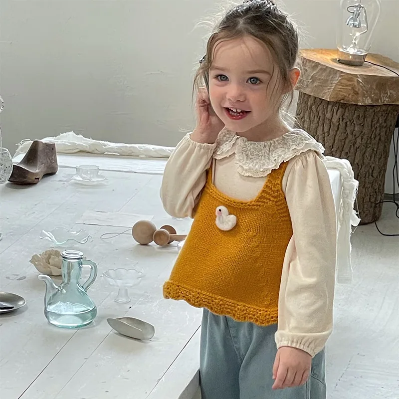 Children Girls Korean 3PCS Clothes Set Autumn Lace Peter Pan Collar Shirts Duck Knittwear Vest Suits Loose Denim Straight Pants
Children Girls Korean 3PCS Clothes Set Autumn Lace Peter Pan Collar Shirts Duck Knittwear Vest Suits Loose Denim Straight Pants