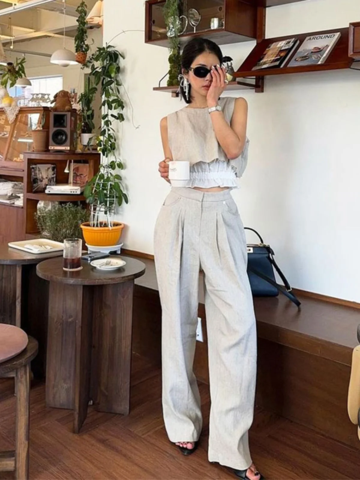 Chic High Waist Pleated Straight Leg Pants And Lace Trim Vest Women's Fashion Set Polyester Fabric Summer Collection
Chic High Waist Pleated Straight Leg Pants And Lace Trim Vest Women's Fashion Set Polyester Fabric Summer Collection