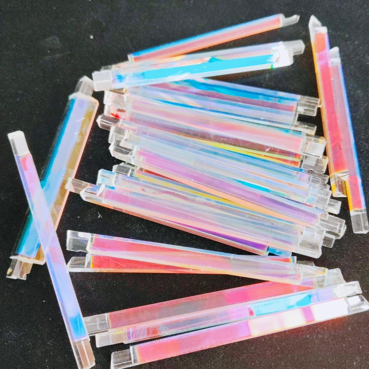 10Pcs Defective Optical Glass Prism Strip Slight Defect RGB Prism Rainbow Decor DIY Accessories
10Pcs Defective Optical Glass Prism Strip Slight Defect RGB Prism Rainbow Decor DIY Accessories