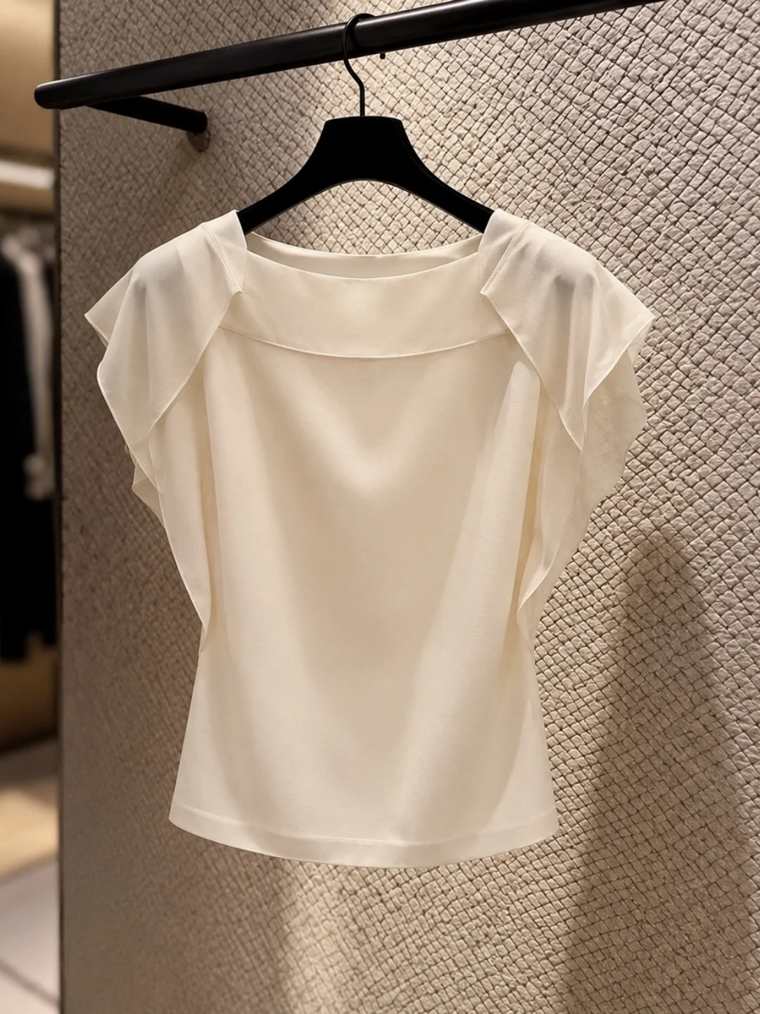 Fashionable Short Sleeve Shirt Women's Stylish Versatile Commute Korean Style Slim Fit round Neck Pure Color Summer 2026
Fashionable Short Sleeve Shirt Women's Stylish Versatile Commute Korean Style Slim Fit round Neck Pure Color Summer 2026