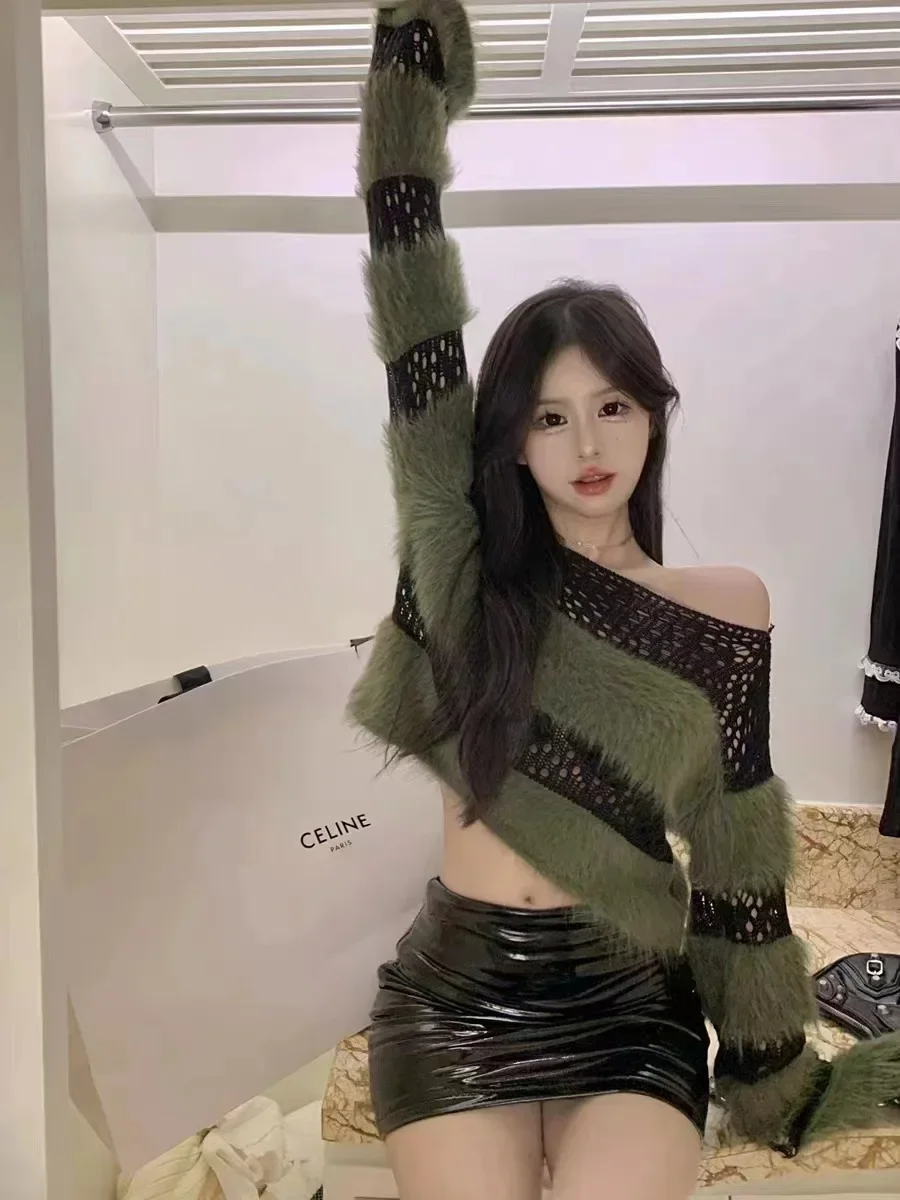 Mujer Slash Neck Furry Hollow Out Sexy Jumper Casual Fashion Striped Knitted Sweater Y2k Clothing Pullovers for Women Sueter
Mujer Slash Neck Furry Hollow Out Sexy Jumper Casual Fashion Striped Knitted Sweater Y2k Clothing Pullovers for Women Sueter