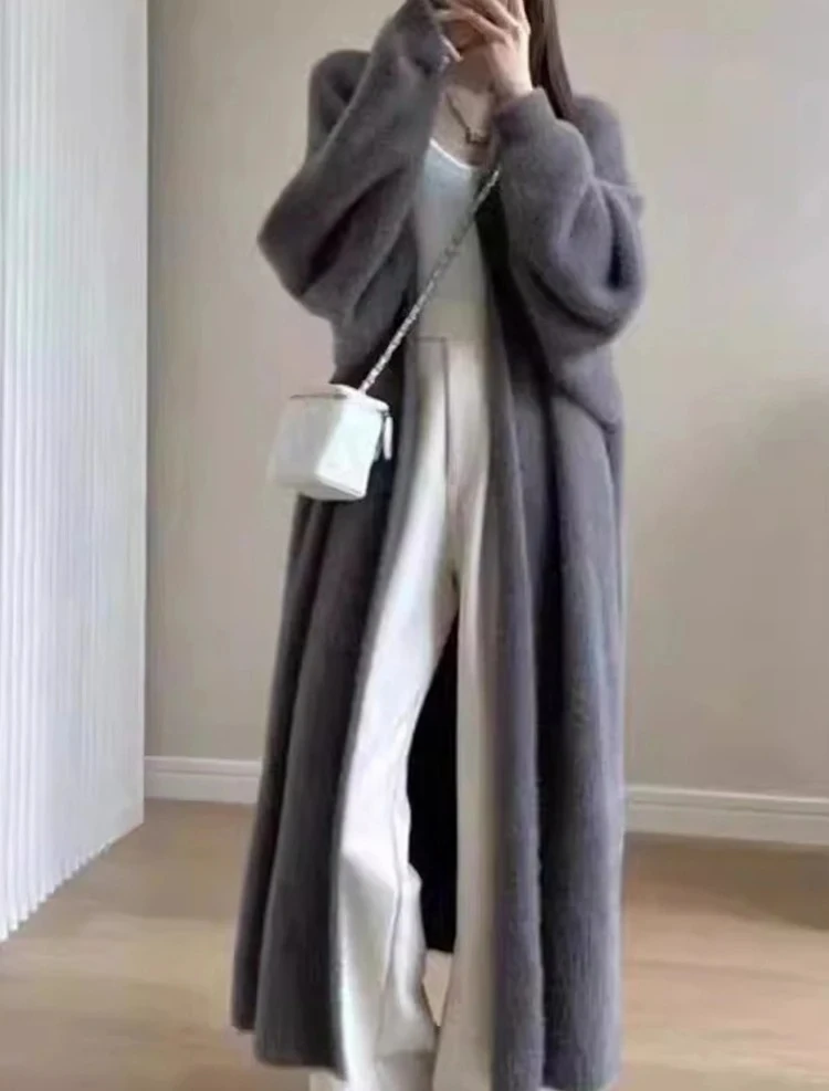 Winter Lazy Style Warm Knee Length Thickened Women Cardigan Pure Imitation Mink Fleece Knitted Sweater Women Warm Coat
Winter Lazy Style Warm Knee Length Thickened Women Cardigan Pure Imitation Mink Fleece Knitted Sweater Women Warm Coat